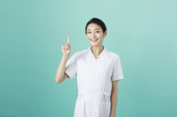 �q�{�؎�ŔY��